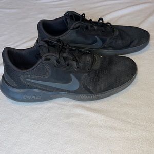 Nike Flex Experience Running Shoes